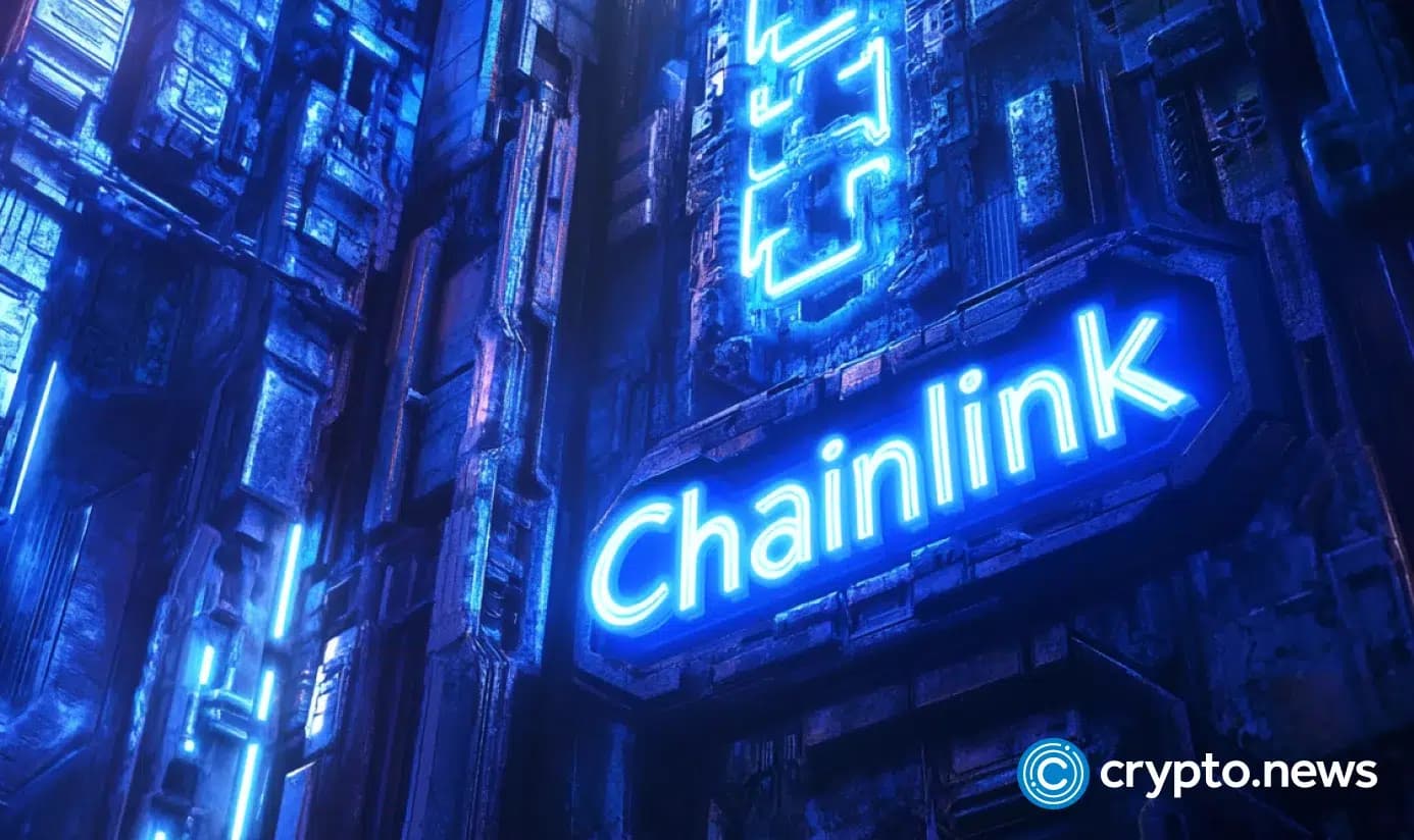 Chainlink price flash crashes as a risky pattern slowly emerges